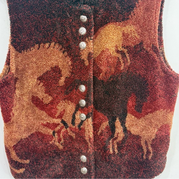 County Clothing Co Cheyanne Collection Horse Print Fleece Western Ranch Vest - Picture 6 of 16